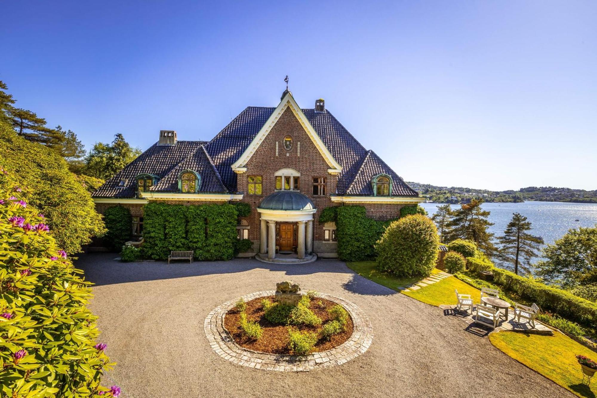 Unique Victorian Villa With Private Coastline Bergen Eksteriør bilde