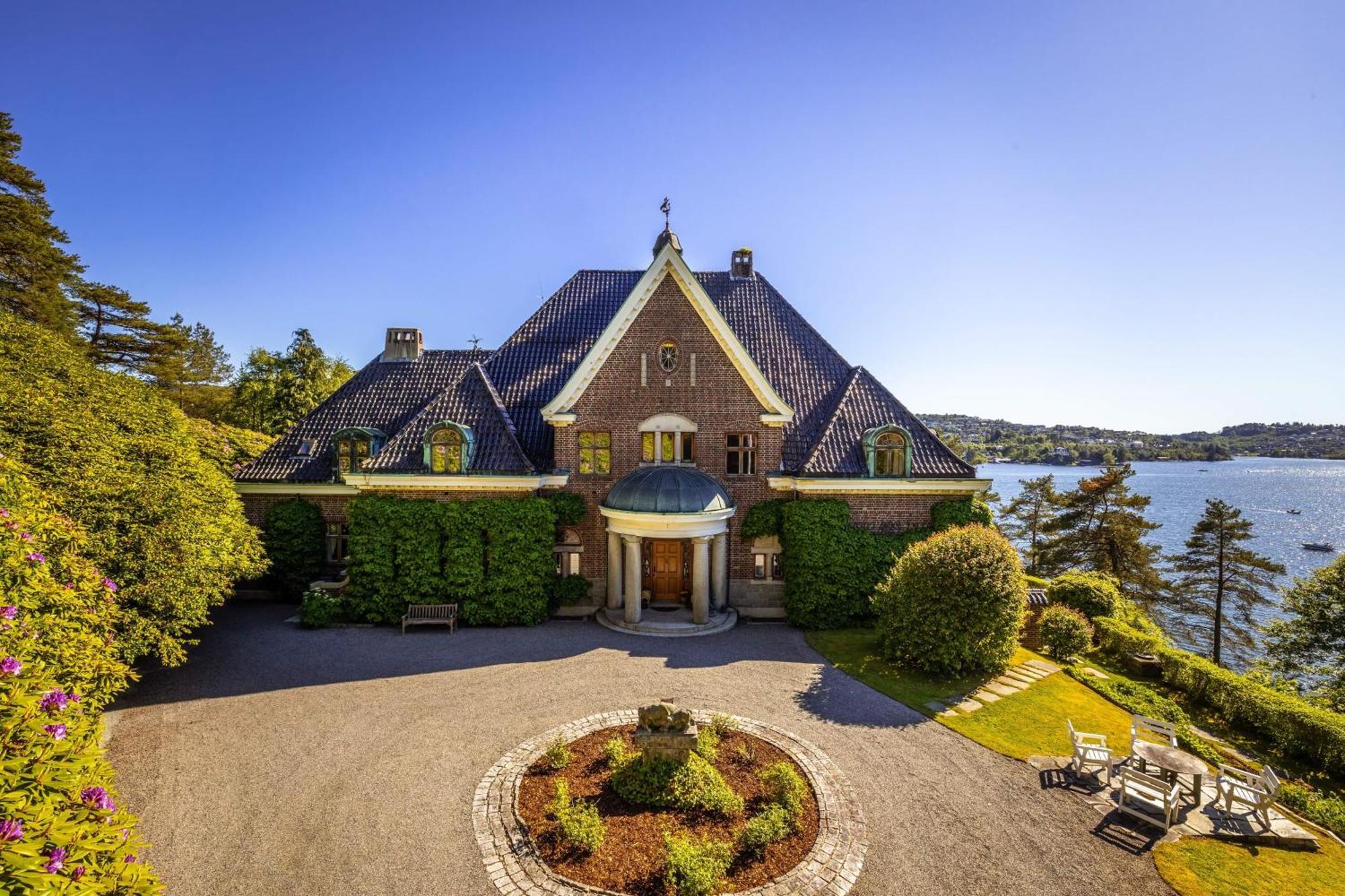 Unique Victorian Villa With Private Coastline Bergen Eksteriør bilde